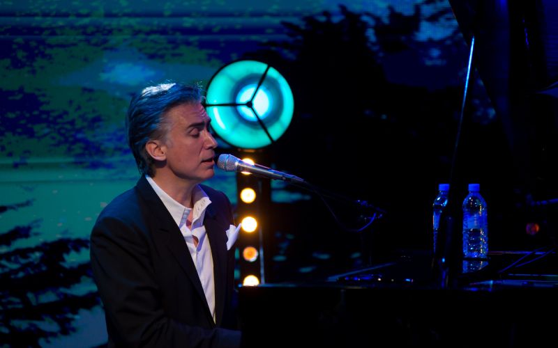 jan-plestenjak, spletni-koncert, dan-žena