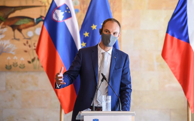 Zunanji minister Anže Logar.