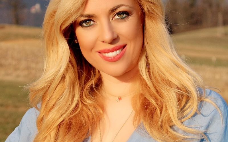 ana-tavčar