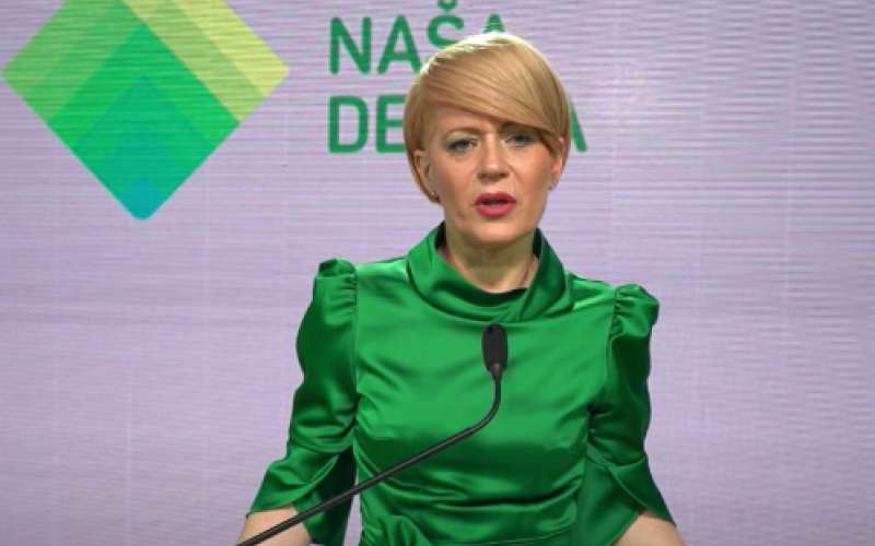 Aleksandra Pivec, Naša Dežela