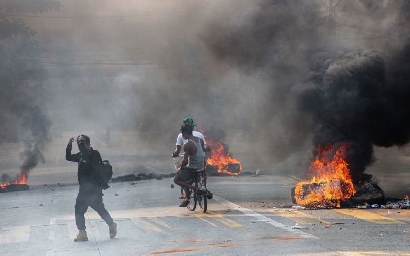 yangoon, protest.jpg