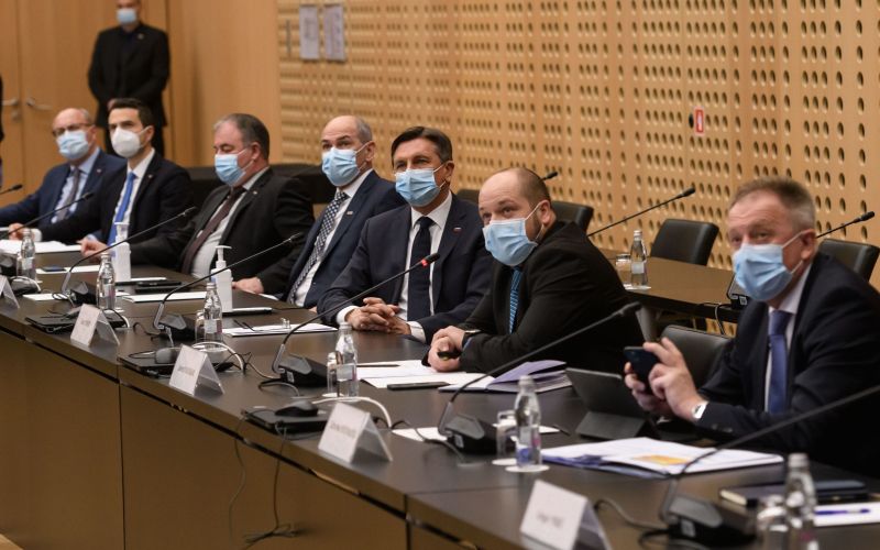 posvet na brdu, janša, počivalšek, poklukar.jpg