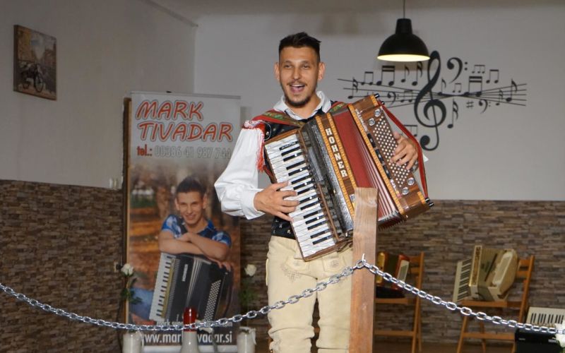 Mark Tivadar