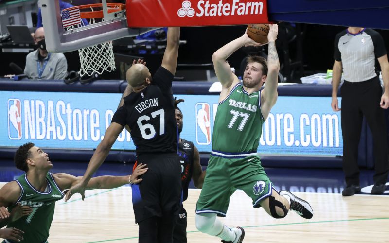 DONCIC KNICKS 21 RE.JPG