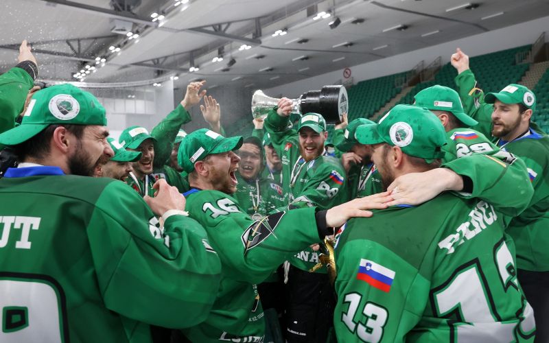 olimpija naslov ahl.JPG