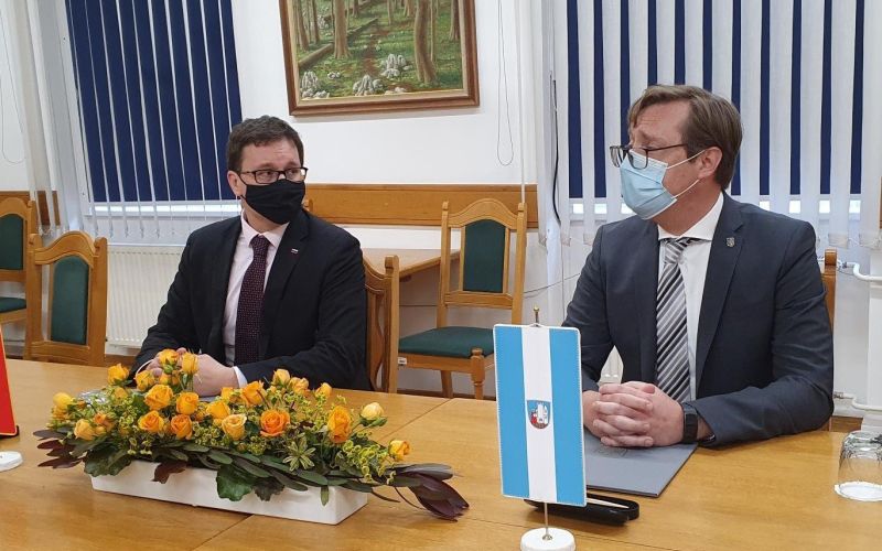 minister_v_kocevju.jpg