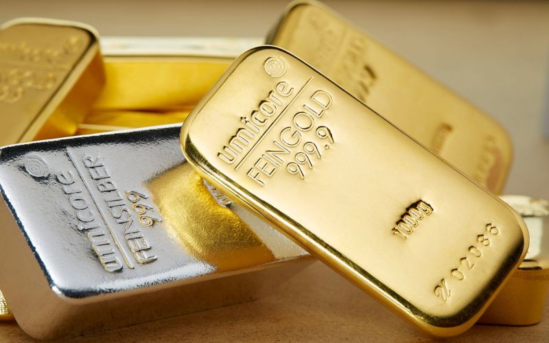 p slabsak plemenite kovine composition of gold and silver bars_Internal_External Use.jpg