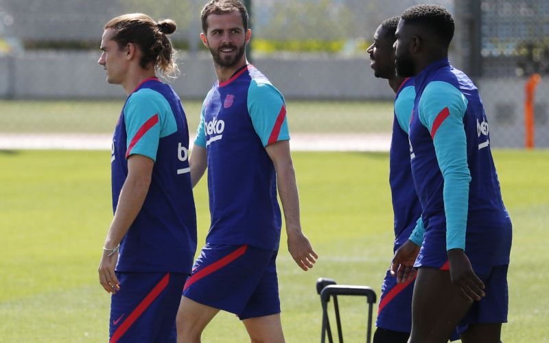pjanic barcelona.JPG