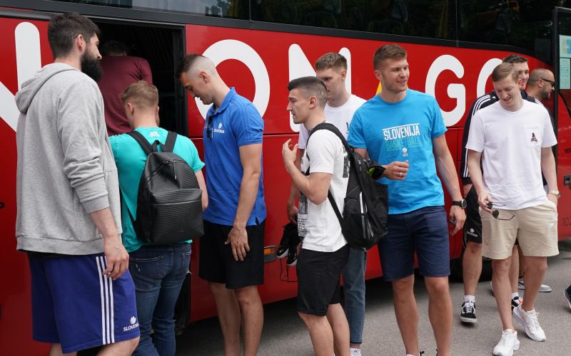 Zbor kosarka reprezentanca.JPG