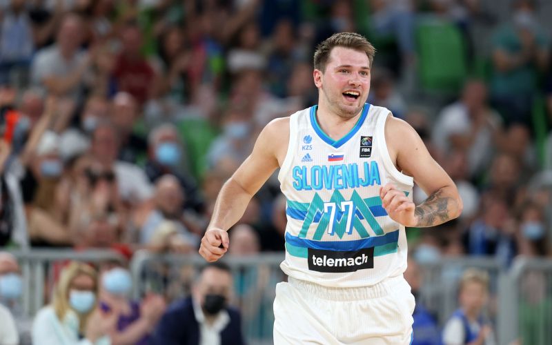 luka doncic slovenija 21 af.JPG