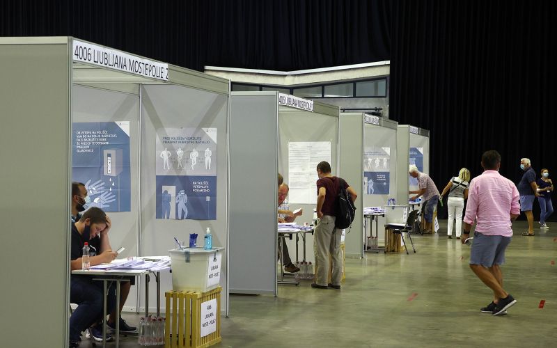 referendum voda gospodarsko razstavisce predcasno glasovanje.JPG