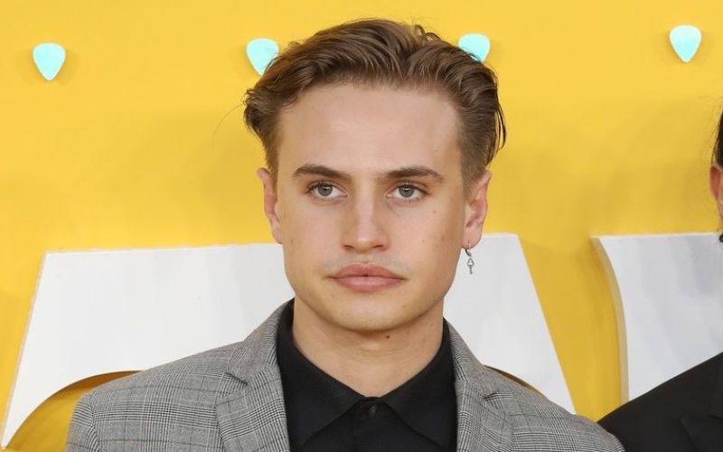Daniel Mickelson
