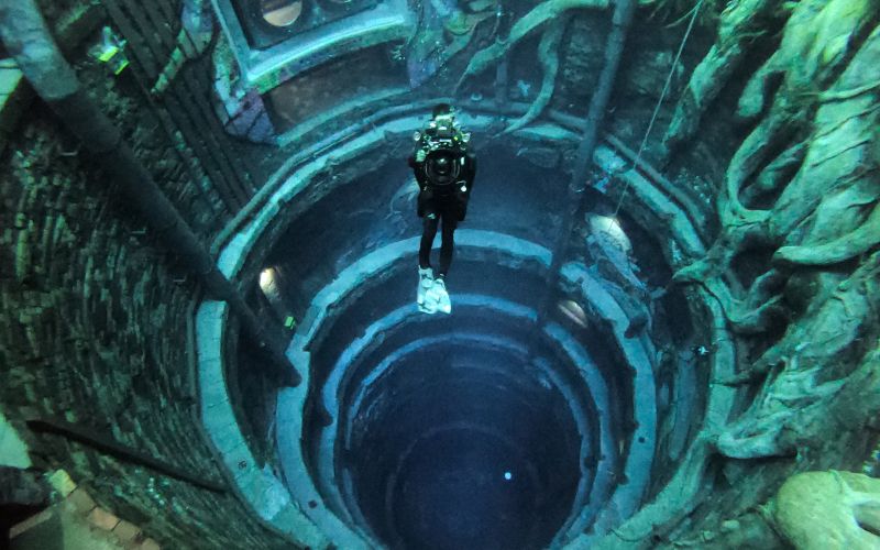 deep-dive-dubai, potapljanje, najgloblji-bazen-na-svetu