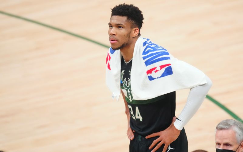 antetokounmpo re.JPG