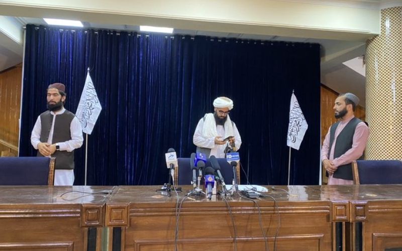 Zabihulah mudžahid, tiskovna konferenca.jpg