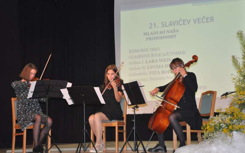 slavičev-večer, križevci