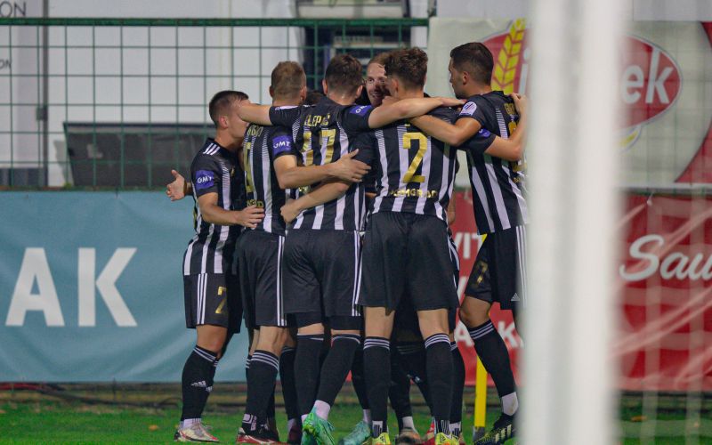 mura olimpija1.jpg