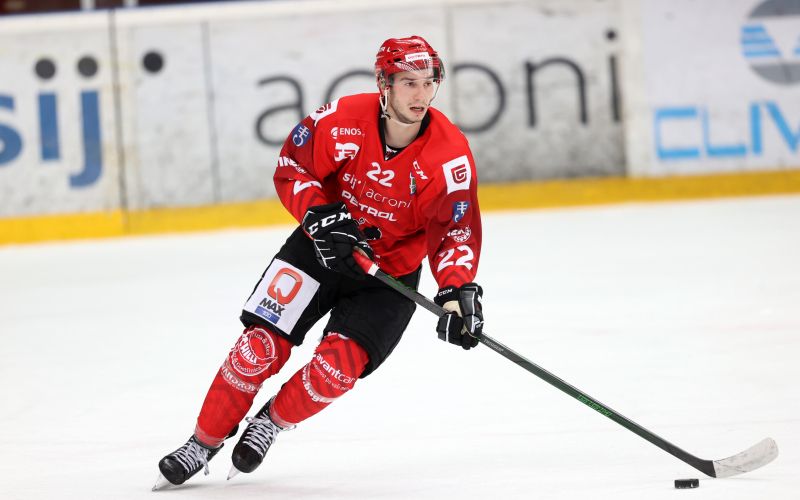 erik svetina jesenice hokej 21 af.JPG