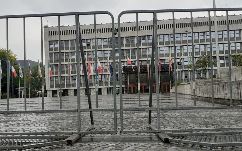 Parlament.jpg
