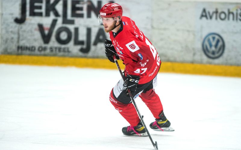 gasper glavic 22 jesenice olimpija.jpg