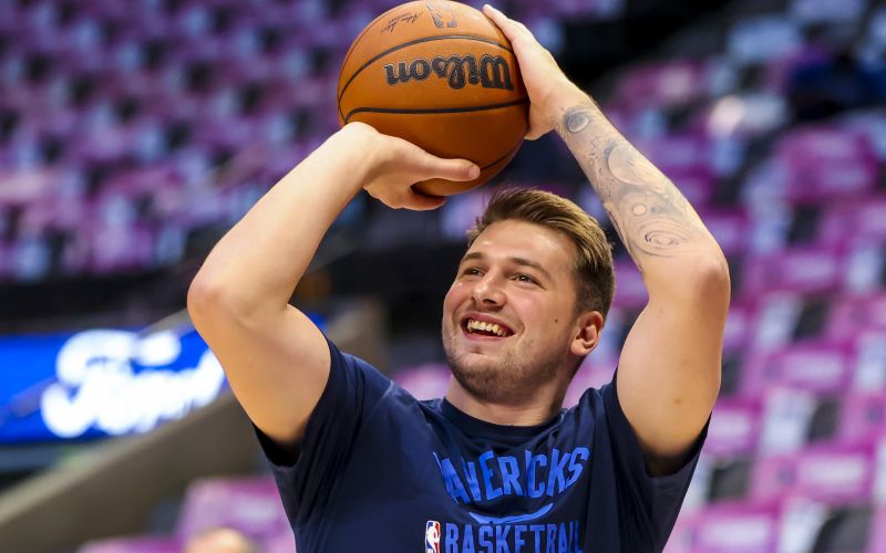 luka doncic dallas re.JPG