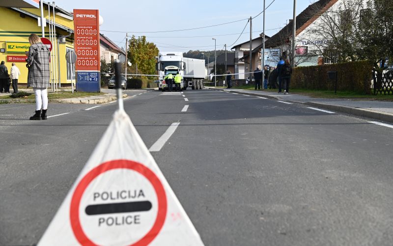 prometna-nesreča, cankova, smrtni-izid, policija, pometa, tovornjak