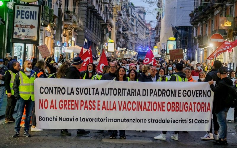 italija. proti pc protest, neapelj.jpg