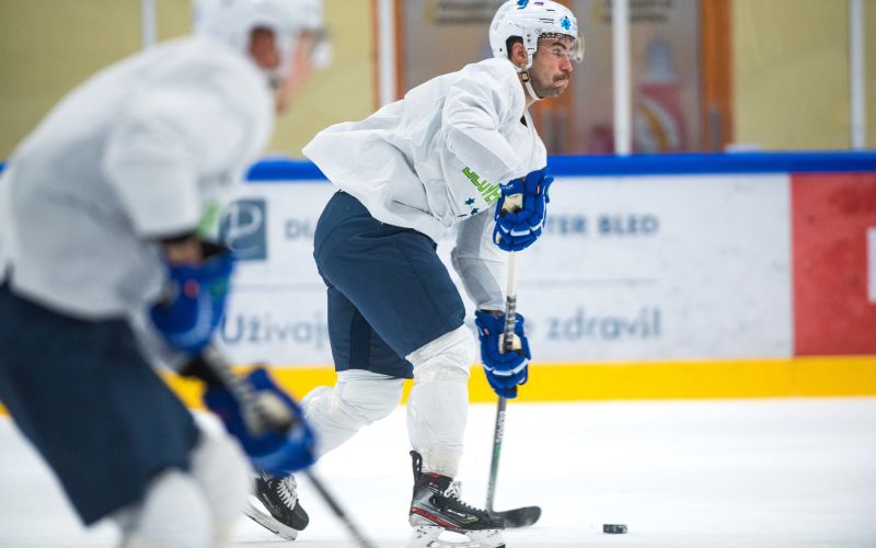hokej slovenija reprezentanca jezovsek 21 dj.jpg