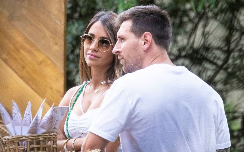 messi antonela.jpg