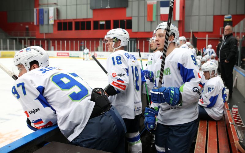 hokejska reprezentanca slovenije.JPG