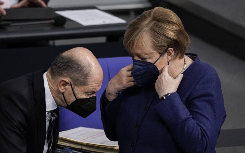angela merkel, olaf scholz.jpg
