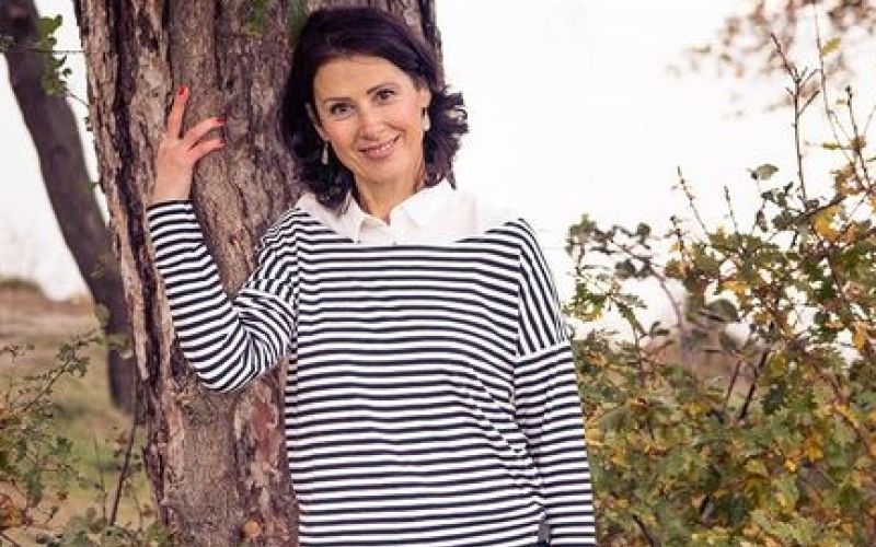 melita smrekar.jpg
