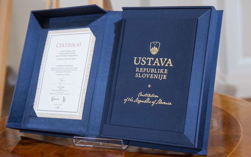 ustava republike slovenije.jpg