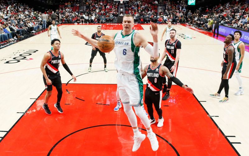dallas porzingis pm.jpg