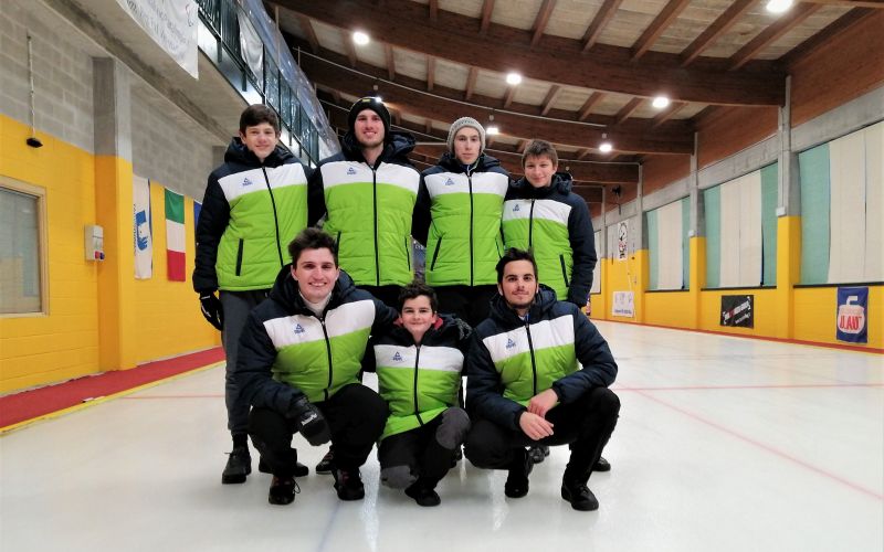 mladinci curling.jpg