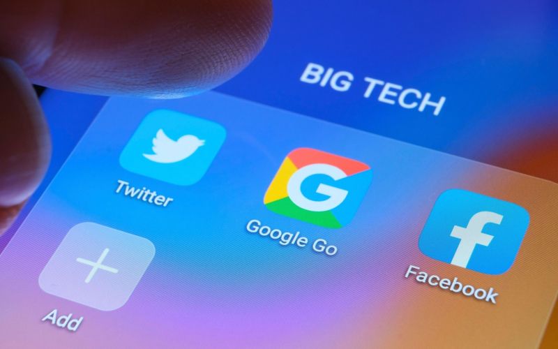 Facebook, google