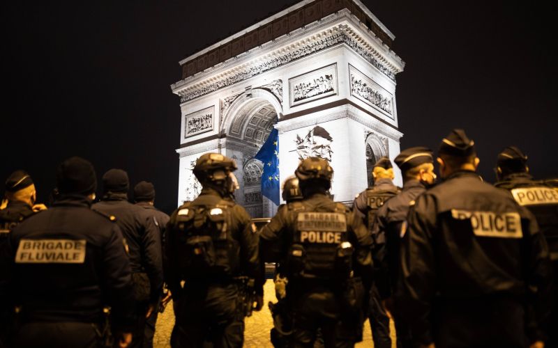 policija francija