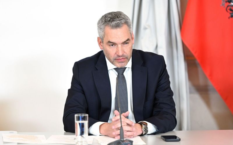 karl nehammer.jpg