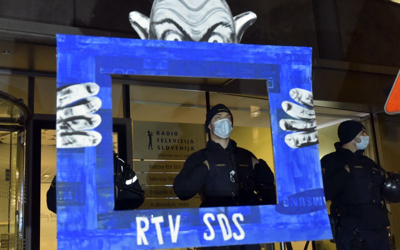 jaša jenull, rtv, protest, petkovi protestniki, petkovi protesti