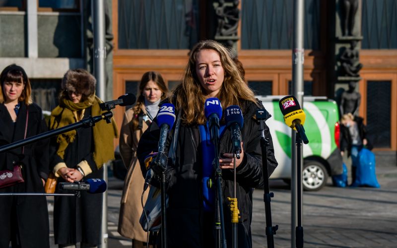 Novinarska konferenca Inštituta 8. marec