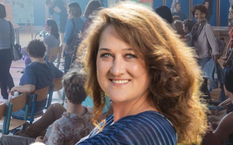 Sentya Tiya Awbell profesor1.jpg