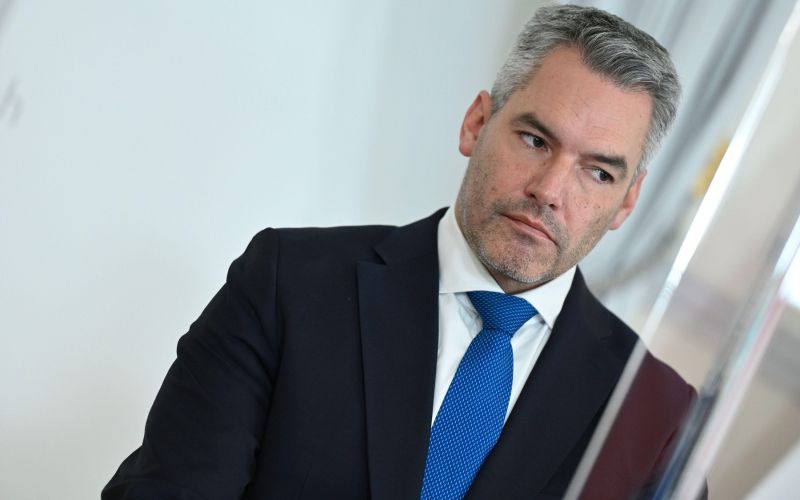 karl nehammer.jpg