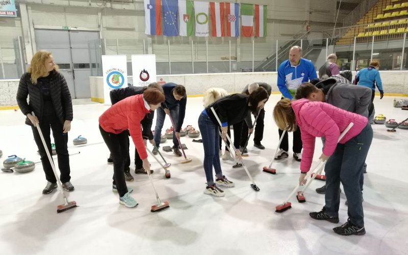 curling1.jpg