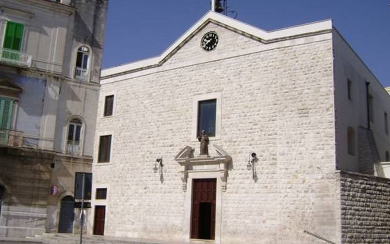 Smostan kapucinov Molfetta Business com.JPG