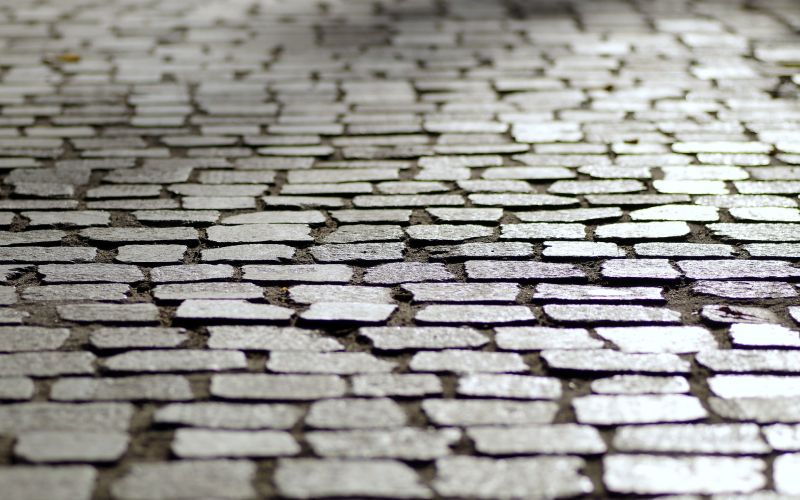 pavement-1696507_1920.jpg