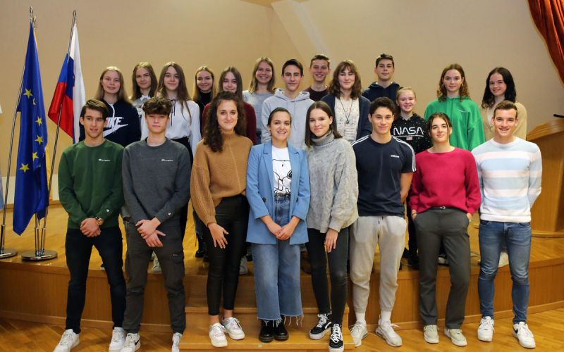dvojcki foto Aljaž Purg - GrupA.jpg