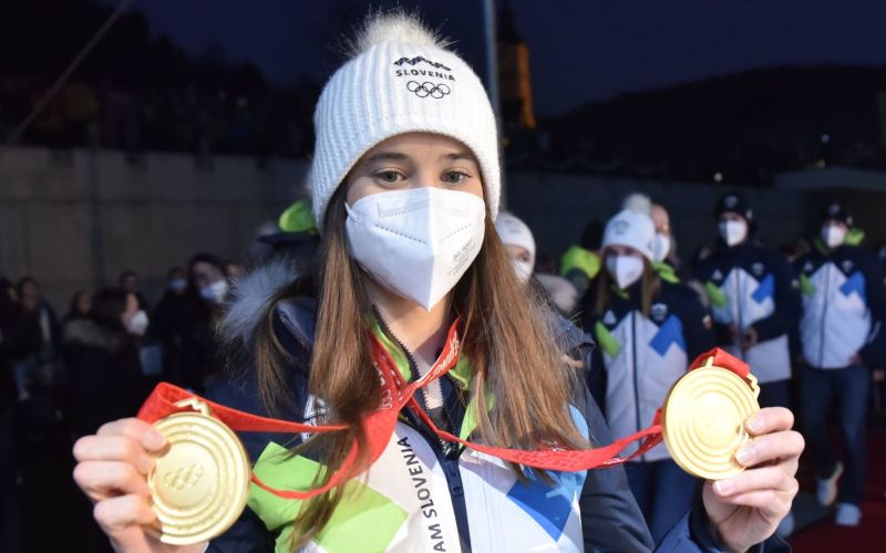 urša bogataj, medalji.jpg
