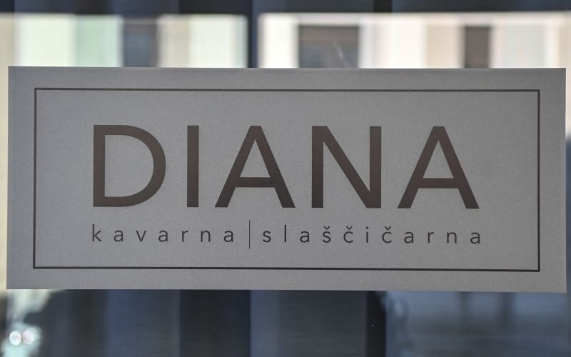 kavarna-in-slaščičarna-diana, hotel-diana, otvoritev
