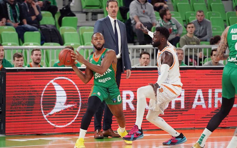 Cedevita Olimpija Pullen.JPG