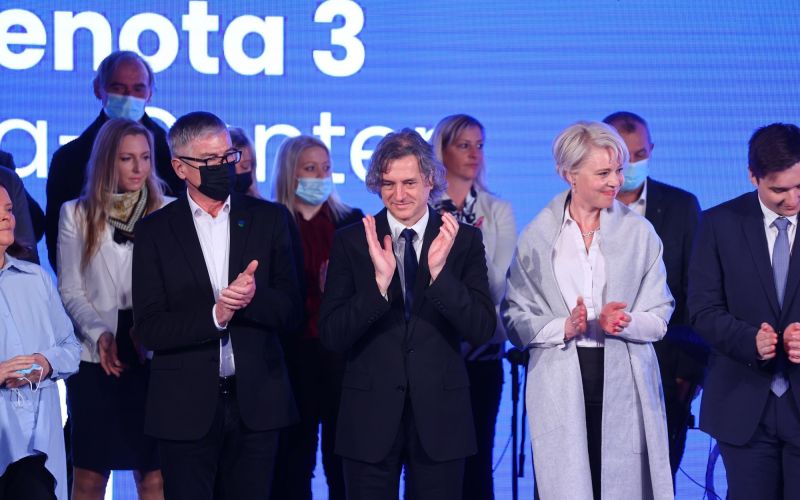 golob gibanje slovenija.JPG